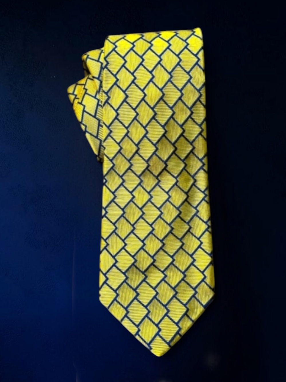 PAUL STUART WOVEN SILK DECO TIE ENGLAND